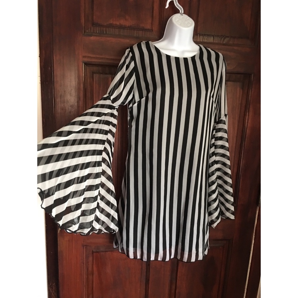 Sexy black and white dress